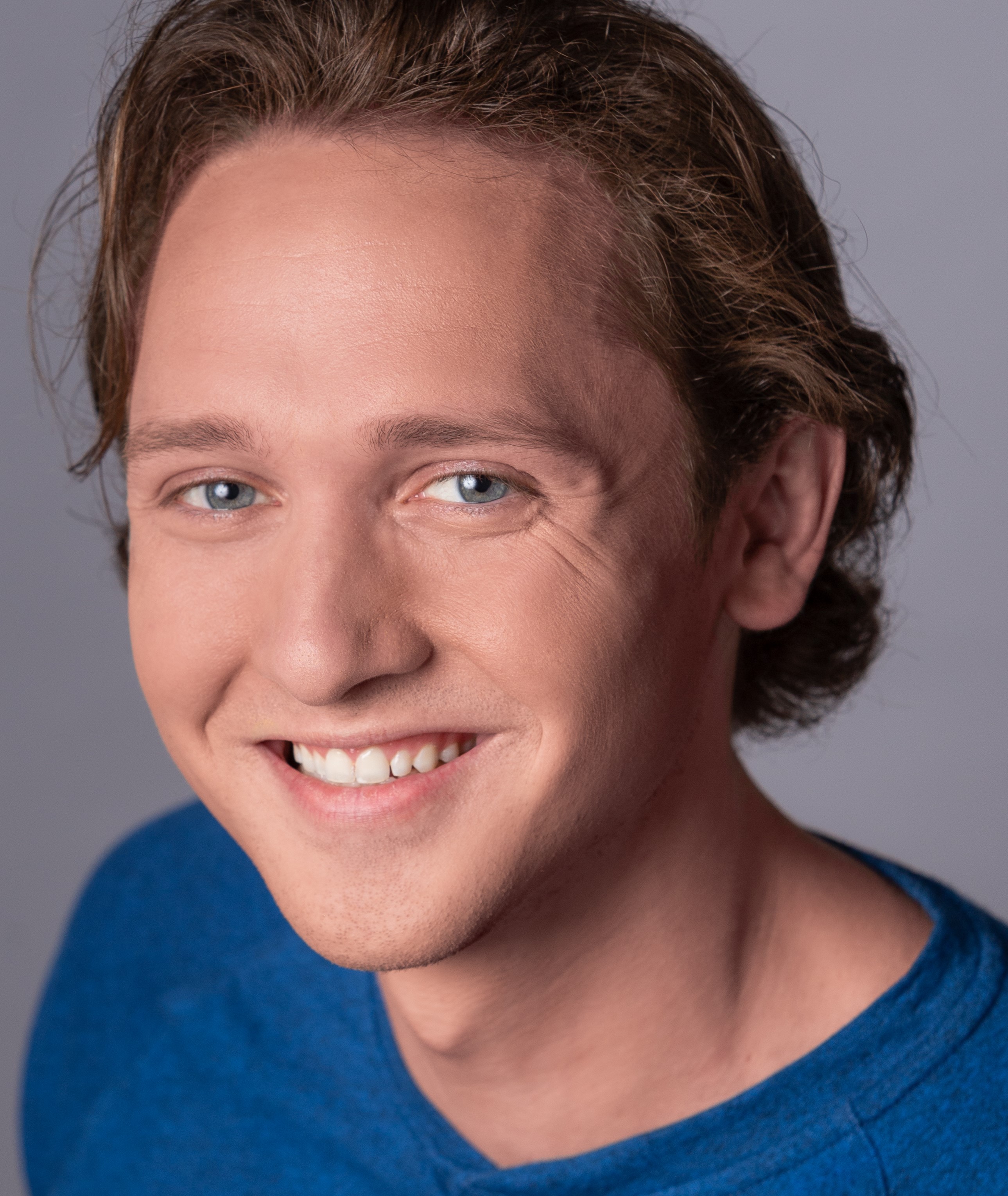Portrait photo of Dillon Hanson Portrait photo of Dillon Hanson