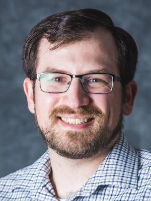 Portrait photo of Daniel Franz Portrait photo of Daniel Franz